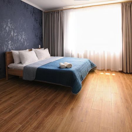 Scandinavian Poltava Apartments With 2 Rooms, 3 Beds 1 Sofa 外观 照片